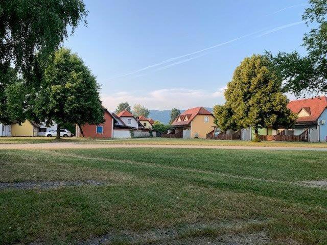 Appartamento Apartma Ziva Hiska 92 Catez ob Savi Esterno foto