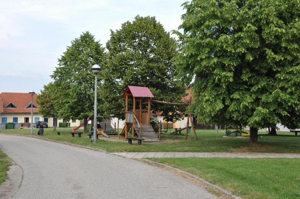 Appartamento Apartma Ziva Hiska 92 Catez ob Savi Esterno foto