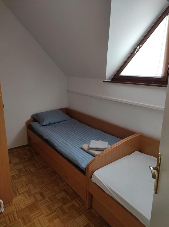 Appartamento Apartma Ziva Hiska 92 Catez ob Savi Esterno foto